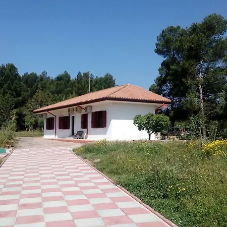 Montis Porto Pino